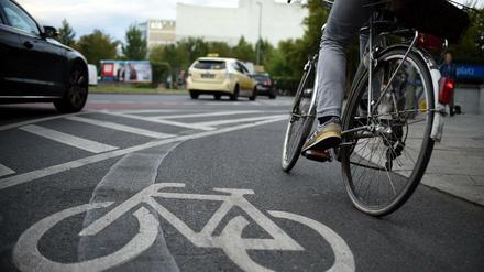 Fahrraddemo für sichere Kreuzungen in Charlottenburg-Wilmersdorf.