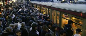 S-Bahnen fallen aus oder verkehren mit weniger Wagen.