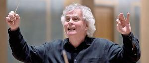 Mit den Genres jonglieren. Der Dirigent Simon Rattle.