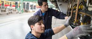 Integration durch Arbeit. SPD und Union wollen weitere Hürden für Geflüchtete abbauen. 