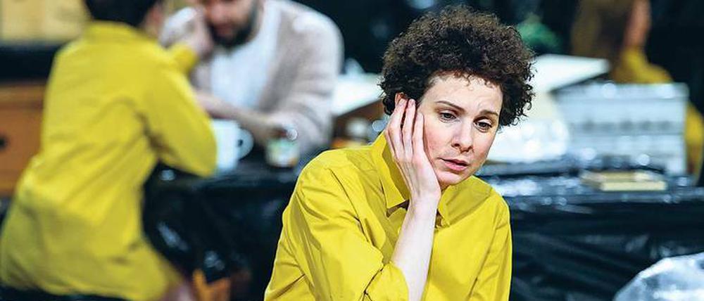 Verzweifelt. Sopranistin Sarah Aristidou als „junge Frau“.