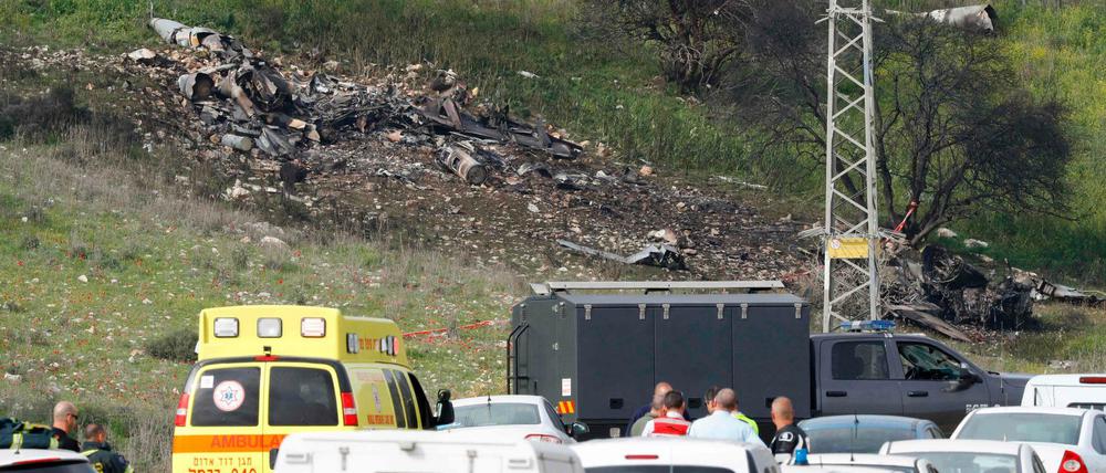 Überreste des F-16-Jets im Norden Israels.