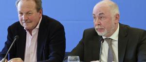 Verdi-Chef Frank Bsirske und Ulrich Silberbach, Bundesvorsitzender des Beamtenbundes, erläutern die Tarifforderung für rund 2,5 Millionen Beschäftigte. 