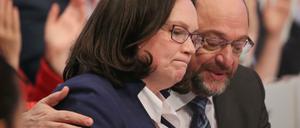 Die SPD-Fraktionsvorsitzende Andrea Nahles und Noch-Parteichef Martin Schulz beim SPD-Parteitag im Januar in Bonn. 