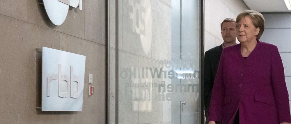 Die CDU-Vorsitzende und Bundeskanzlerin Angela Merkel im ZDF-Hauptstadtstudio.