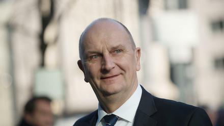 Dietmar Woidke (SPD), Ministerpräsident von Brandenburg, am Ende der Koalitionsverhandlungen von CDU, CSU und SPD.