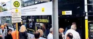 Wenn der Bus sich selbst ankündigt, kann das für einige Menschen hilfreich sein, aber auch nervig laut.