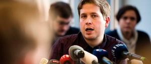 Singt meinen Song! Kevin Kühnert ist auf No-Groko-Tour.