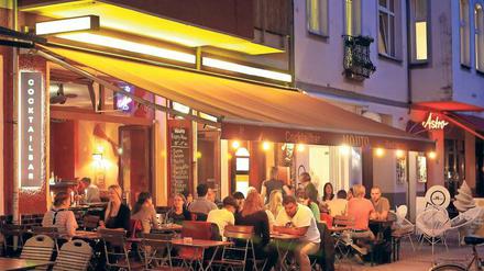 Unruhezone. Besonders im Sommer leiden die Kiezbewohner unter dem Lärm des Barbetriebs – profitieren aber auch vom besonderen Flair. 
