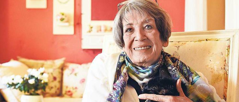 Karin Zöller glaubt: „Jeder Mensch, der Tiere liebt, kann auch Tiere betreuen.“
