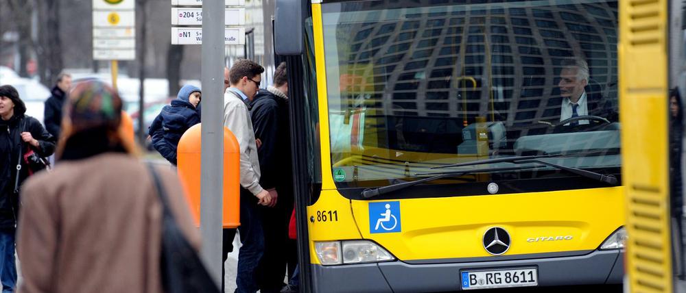Künftig ohne Fahrkarte? Ein Bus der BVG in Berlin.