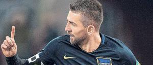 Wer gegen Mainz spielen will, bitte melden. Vedad Ibisevic hat im Training gezeigt, dass er um seinen Platz im Team kämpfen will. 