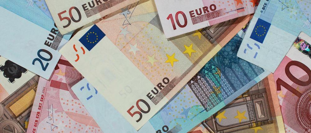 Die Deutschen lieben es, mit Bargeld zu bezahlen.