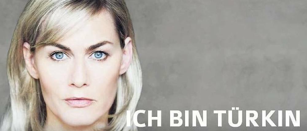 Ein Plakat des Berliner Vereins "Gesicht Zeigen".