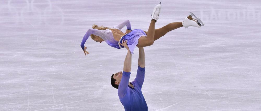 Aliona SAVCHENKO mit Bruno MASSOT beim Finale im Paarlaufen an den olympischen Spielen 2018.