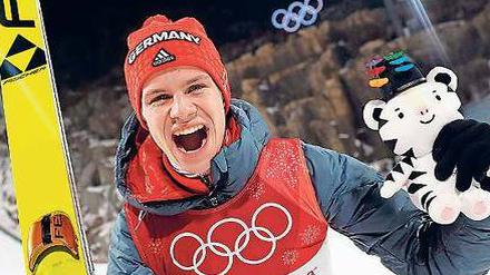 er nächste Schrei. Andreas Wellinger freute sich im Zielbereich über seine zweite Medaille in Pyeongchang. 
