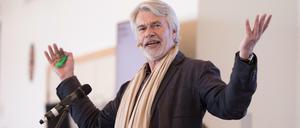 Chris Dercon, Intendant der Berliner Volksbühne, bei einer Pressekonferenz 2017.