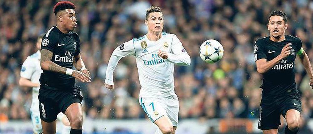 Vorneweg. Cristiano Ronaldo (M.) ebnet den Weg für Reals 3:1-Sieg.