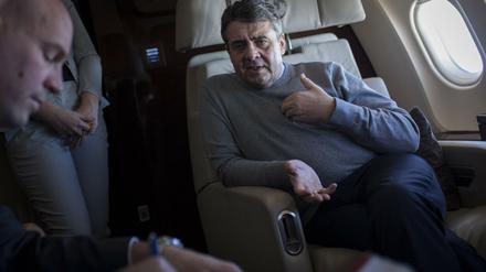 Manchmal hermdsärmelig: Sigmar Gabriel gilt als Instinktpolitiker. Auch als Deutschlands Chefdiplomat redet der ehemalige SPD-Parteichef mit Partnern in aller Welt gerne Tacheles.