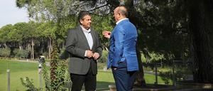 Was ich will, was du willst? Außenminister Gabriel und sein türkischer Amtskollege Cavusoglu bei einem informellen Treffen im November 2017.
