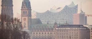 Hamburg, Schauplatz von Till Raethers Krimi „Neunauge“.