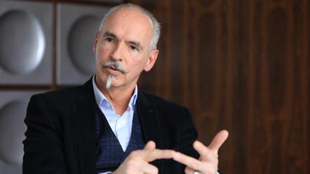 Stuckateurmeister Klaus-Dieter Müller, Geschäftsführer der K. Rogge Spezialbau GmbH in Berlin und Präsident der Fachgemeinschaft Bau Berlin und Brandenburg.