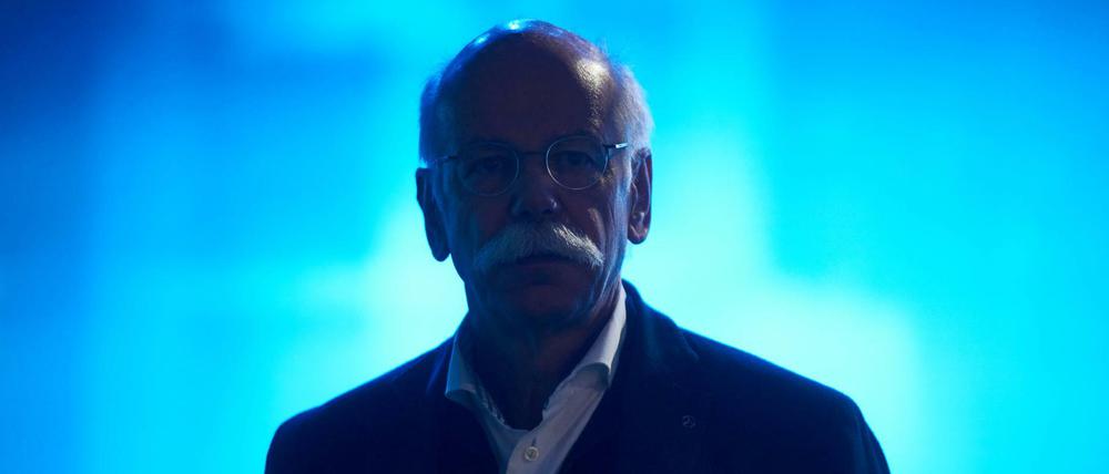Daimler-Chef Dieter Zetsche hatte seit Ausbruch des Diesel-Abgasskandals bei Volkswagen vor fast zweieinhalb Jahren immer wieder betont, Fahrzeuge von Daimler würden nicht manipuliert.