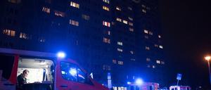 In einem Hochhaus an der Landsberger Allee brannte es in der zehnten Etage.