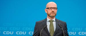 Peter Tauber bei einer Pressekonferenz in Berlin. (Archivbild)