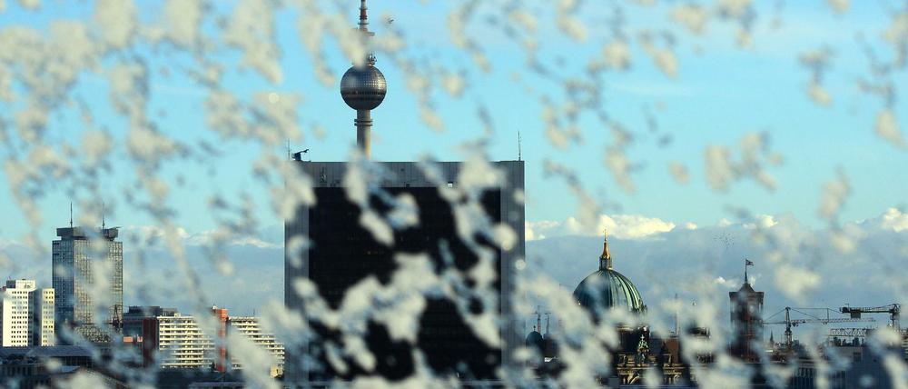 Kälte liegt in der Luft - gefühlt können die Temperaturen in Berlin bis minus 18 Grad sinken.