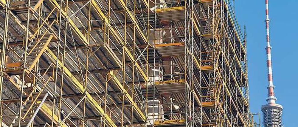 Gut gerüstet? Die Stiftung Humboldtforum glaubt, die Schlossbaustelle sei weiterhin im Kosten- und Zeitplan.