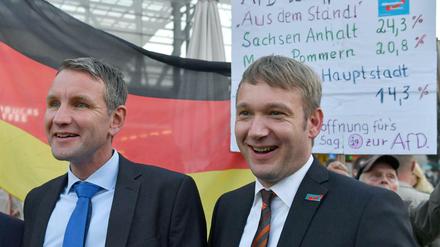 Im Fokus. Die AfD-Landesvorsitzenden Björn Höcke und André Poggenburg (rechts) bei einer AfD-Demonstration 2016 in Erfurt.