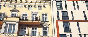 Wann platzt die Blase? Alt- und Neubau in der Pappelallee. 