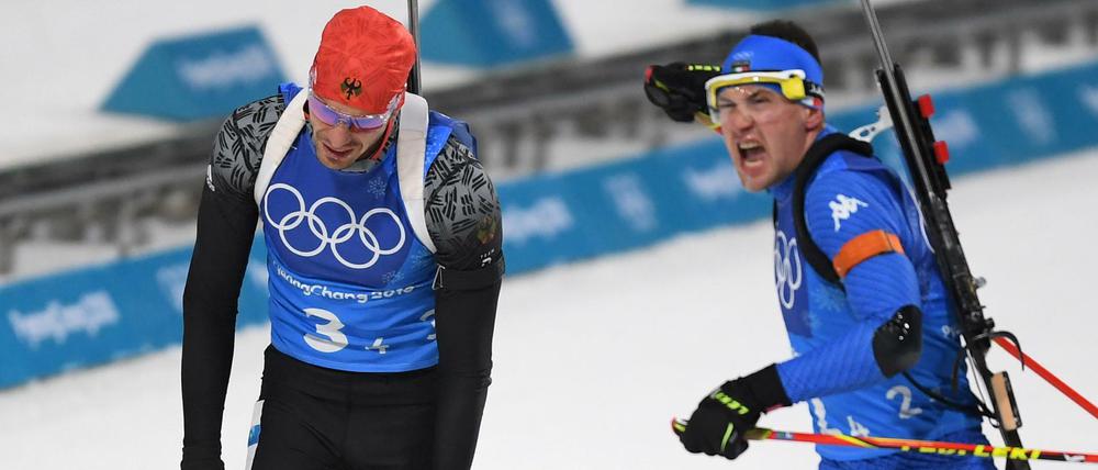 Geknickt. Arnd Peiffer muss der italienischen Staffel mit Dominik Windisch Platz drei überlassen.