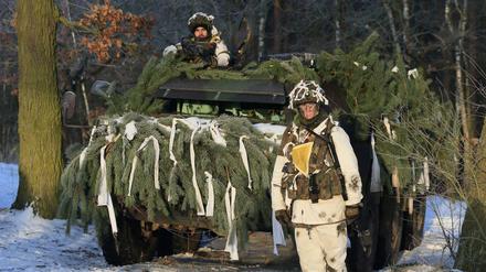 Es fehlt nicht nur an Panzern - es fehlt auch an Schutzwesten.
