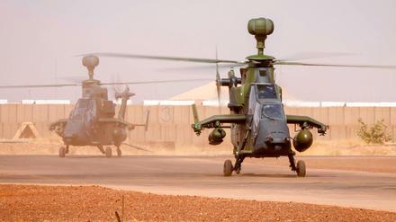Zwei Kampfhubschrauber des Typs Tiger im März 2017 in Mali.