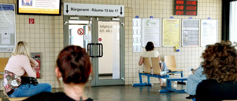 Bürgeramt Berlin Kreuzberg im Rathaus Kreuzberg.