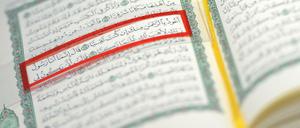 Ein aufgeschlagener Koran.