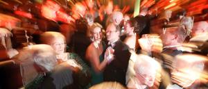 Wenn die Welt sich dreht: Tausende Gäste feiern den Ball der Wirtschaft im Hotel Interconti.