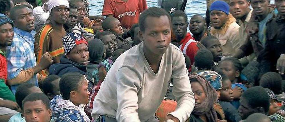 1800 an einem Tag. „Eldorado“ zeigt auch die Logistik der Flüchtlingsversorgung.