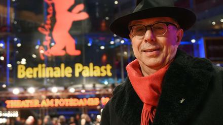 Ein Mann, ein Schal. Die Farben mögen sich wandeln, Dieter Kosslick (hier 2016) bleibt derselbe.