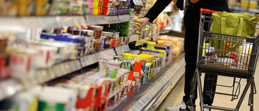 Augen auf im Supermarkt - besonders wenn Waren mit "verbesserter Rezeptur" angepriesen werden.