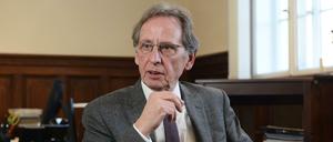 Generalstaatsanwalt Ralf Rother in seinem Büro im Kammergericht, Berlin. Nun geht er in Pension.  