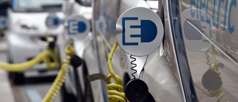 Elektrisch. Car-2-Go wollte in Berlin eine Elektroflotte auf die Straße bringen - dies scheiterte an der mangelnden Infrastruktur.