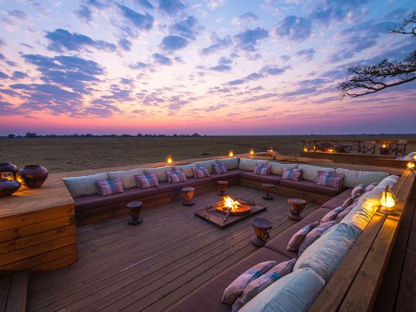 Vom Deck des Shumba Camps wandert der Blick über den Kafue-Nationalpark.