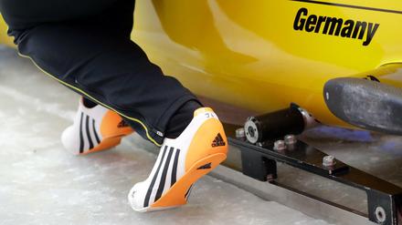 Bob-Fahrer Johannes Lochner trägt Adidas bei Olympia in Pyeongchang.