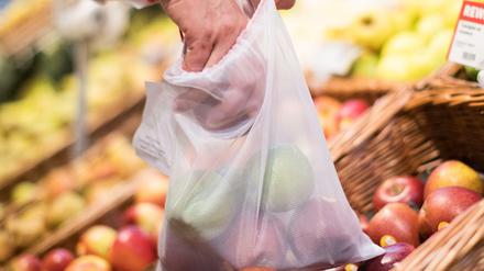 Eigentlich ist es selbstverständlich. Wer in einem Supermarkt einkauft, der muss für die ausgewählte Ware bezahlen.