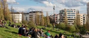 Beim Mauerpark hat Krüger keine Hoffnung mehr. Er will ihn an die Stadt abtreten, weil der Bezirk damit überfordert sei. 