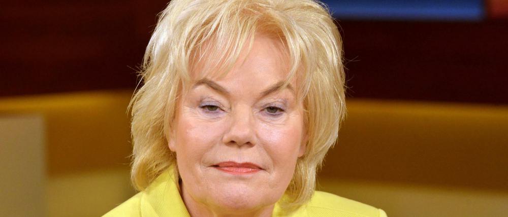 Erika Steinbach gibt den Vorsitz der Stiftung auf eigenen Wunsch ab. 