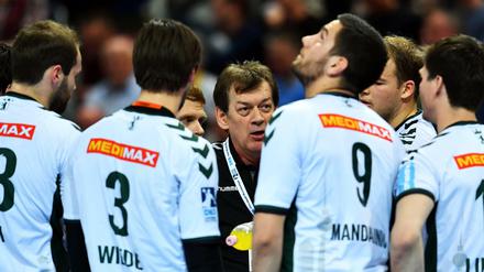 Kein Grund zu Meckern - das höchste Lob, das der gemeine Berliner kennt. Es galt am Donnerstagabend auch für Füchse-Coach Velimir Petkovic.